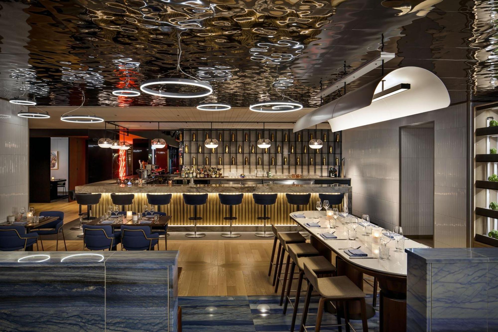 W 4* Montréal